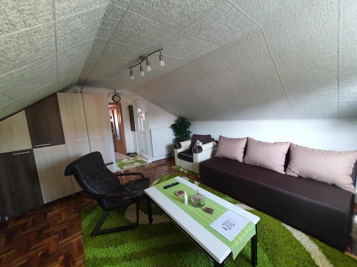 Fortress Apartments Ni Екстериор снимка