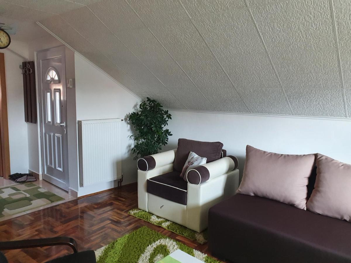 Fortress Apartments Ni Екстериор снимка