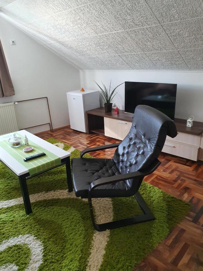 Fortress Apartments Ni Екстериор снимка