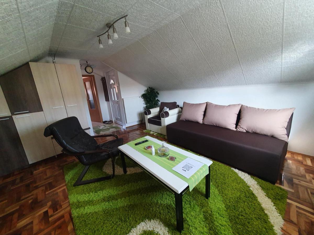 Fortress Apartments Ni Екстериор снимка