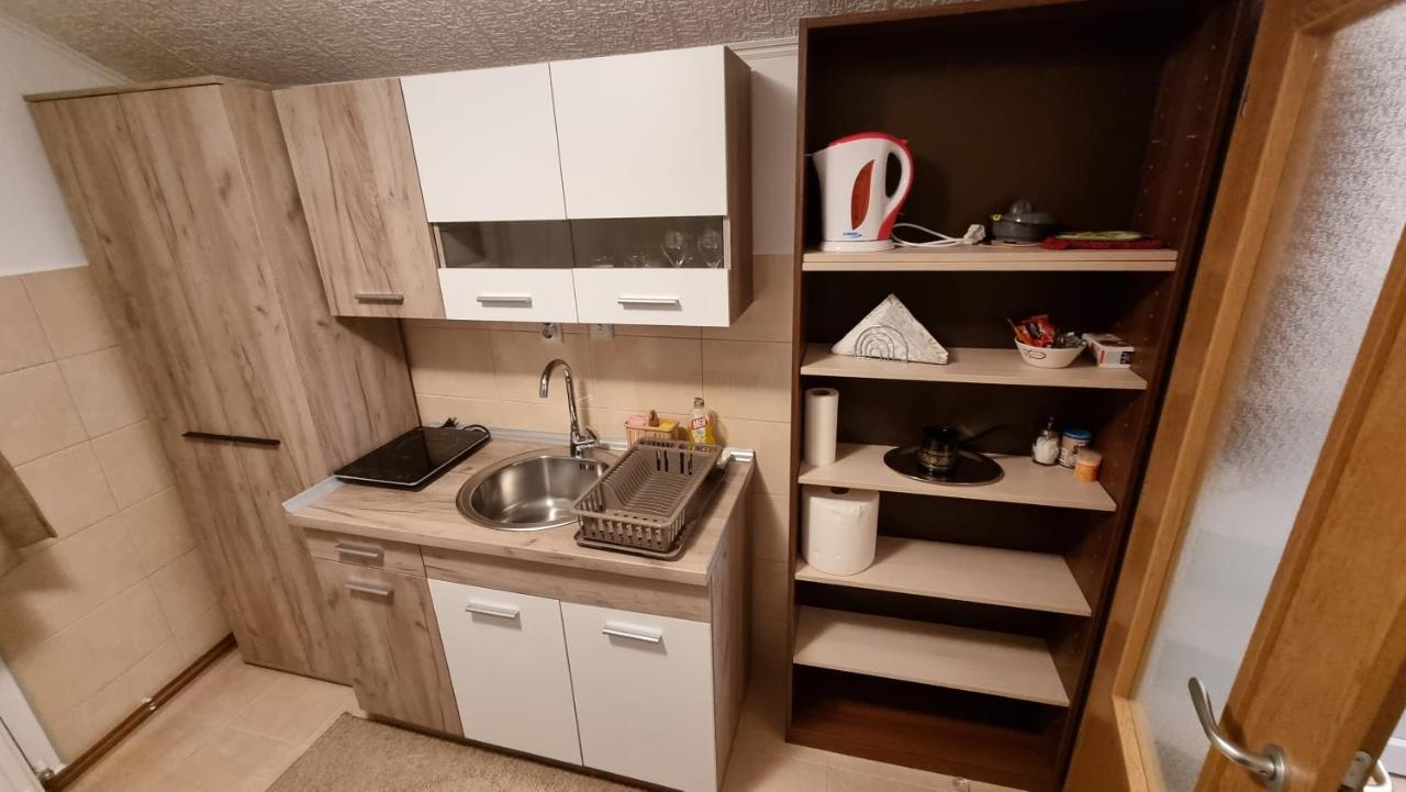 Fortress Apartments Ni Екстериор снимка