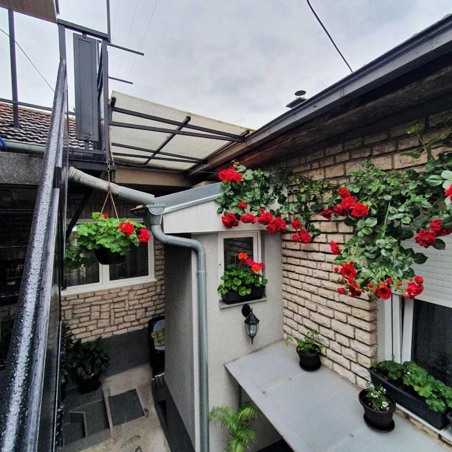 Fortress Apartments Ni Екстериор снимка