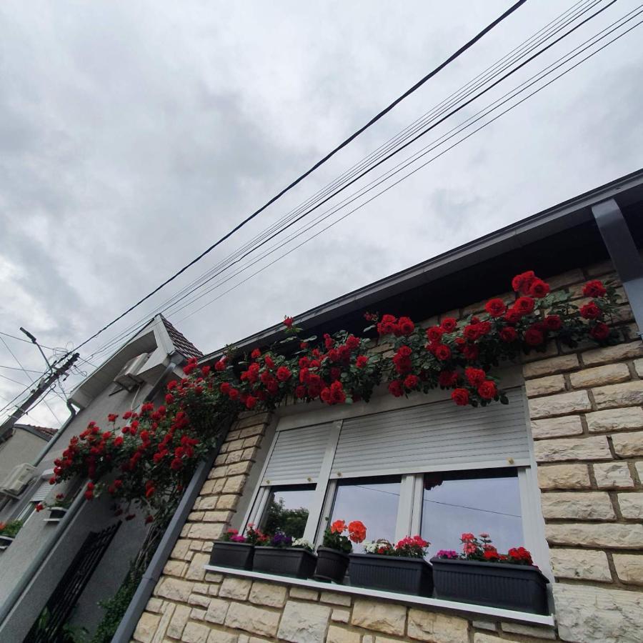 Fortress Apartments Ni Екстериор снимка